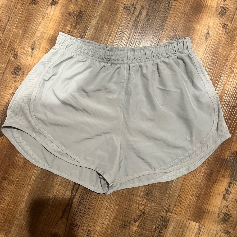Nike dry tempo shorts